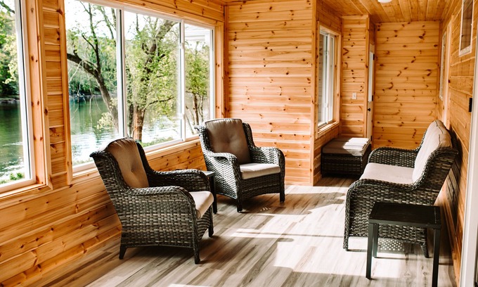 Flippin House | NIGHTLY RATE DROP - Large Family Home with Private Dock and Launch Ramp