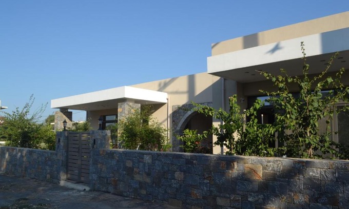 Gournai House | Nikolas Villa