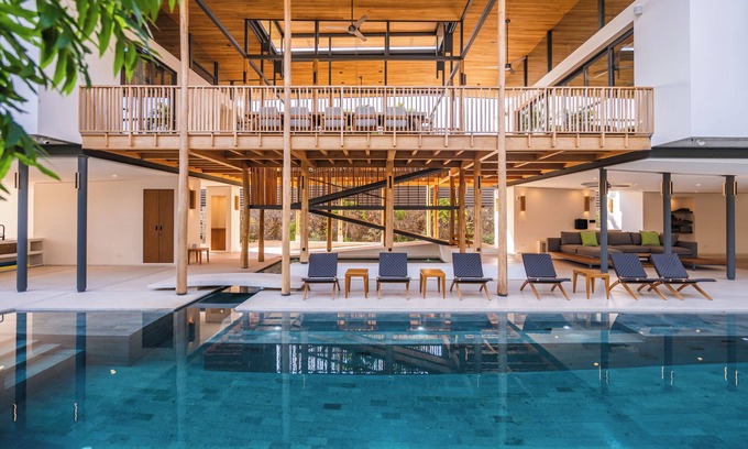 Playa Langosta Villa | NIMBU WEST VILLA - Modern Design Oasis, Pools, Short Walk to Langosta Beachn