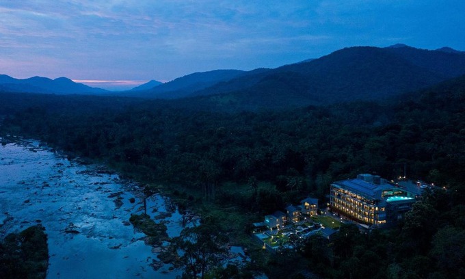 Perumbavoor Hotel | Niraamaya Retreats Samroha Athirappilly