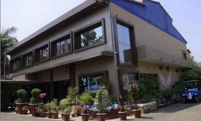Damoy Hotel | Nirmal Chhaya Nature Resort