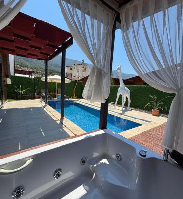 Karaoz House | Nirvana Bungalows