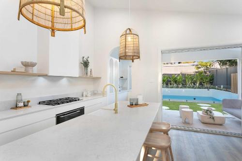 Long Jetty House | Nirvana, Mineral Swimming Pool, close to Beaches