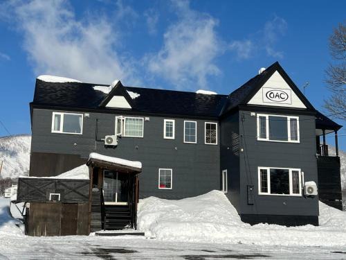 Niseko House | Niseko OAC Lodge