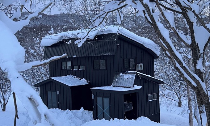 Niseko Condo | Niseko Town, Toyosato B near Hirafu, Niseko village and 30' Risutsu