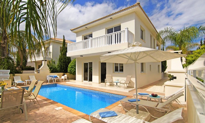 Ayia Napa Villa | Nissi Sapphire Villa - Walking to Nissi Beach