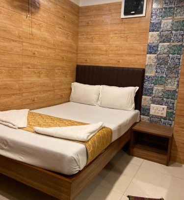 Mulund West Hotel | Nityanand Guest House