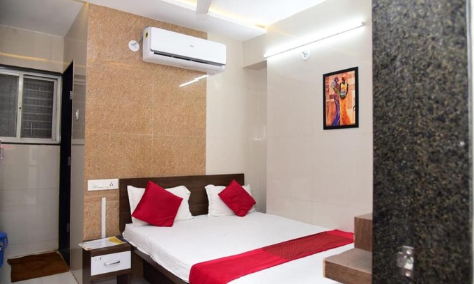Solapur Hotel | Nivant Lodge