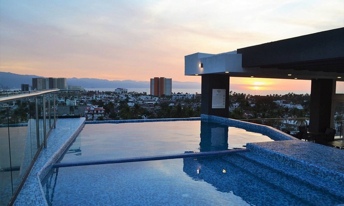 Diaz Ordaz Condo | Niza 266: Modern Condo in a trendy neighborhood