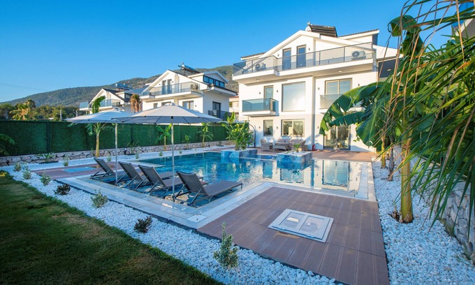 Oludeniz Villa | nLuxury Villa in Ölüdeniz +90.554.321.1382 prıvate pool and garden