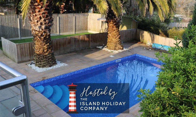 Ryde Ski Chalet | No 1 Ashey