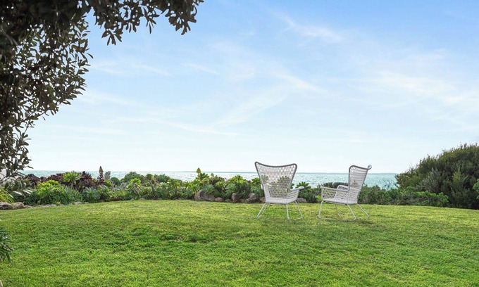 Waterhouse House | No 5 Blue Town Beach