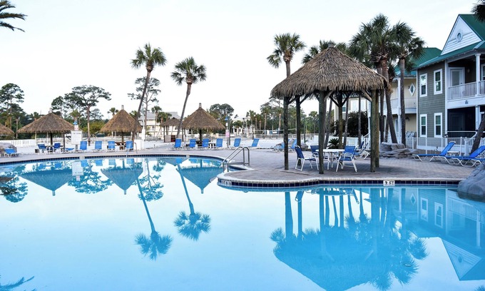 Ono Island Condo | No Shoes-Purple Parrot Resort-Perdido n1 bd condo/gated/waterfall pool/tiki barn