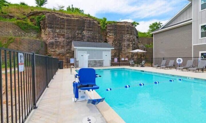 Branson Condo | No Stairs! Fabulous View! Great Location!