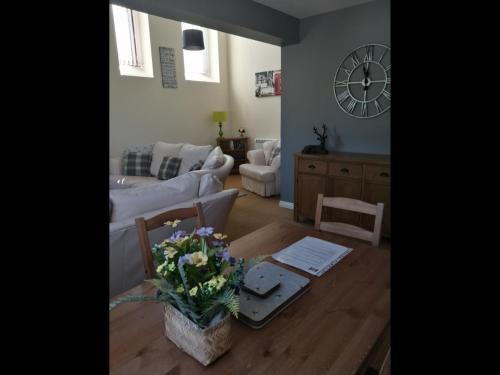 Fort William Apartment | No4 Millhouse Flats
