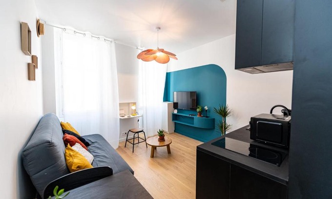 4th Arrondissement Apartment | Noa : Joli studio cosy avec chambre