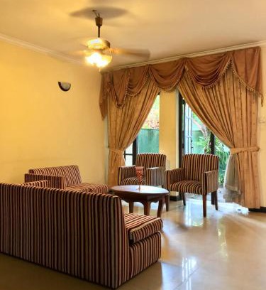 Angulana House | Noahs Ark Transit Stay