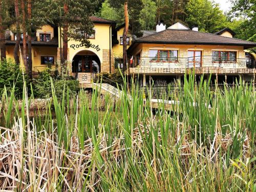 Kolaczyce Hotel | Noclegi i restauracja Zajazd Pod Skałą
