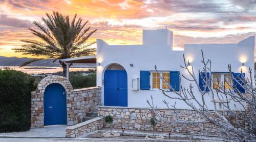 Nea Cryssi Akti House | Noho Villas @ Sunlit house Paros