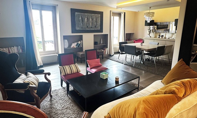 8th Arrondissement Apartment | Noise-free luxury apartment