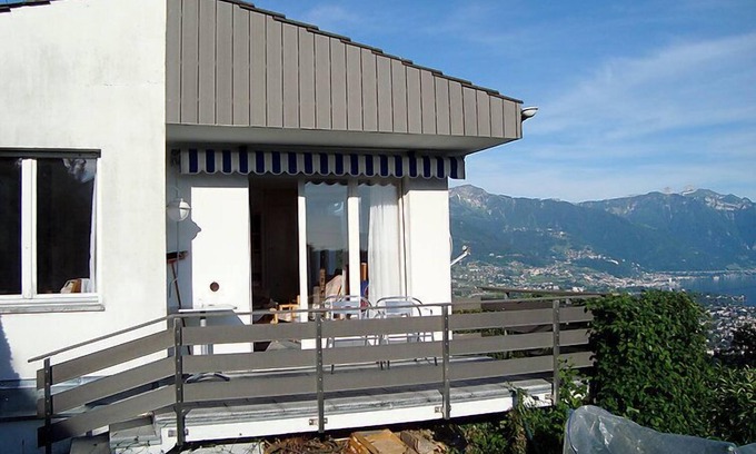 Chardonne House | Noisette by Interhome