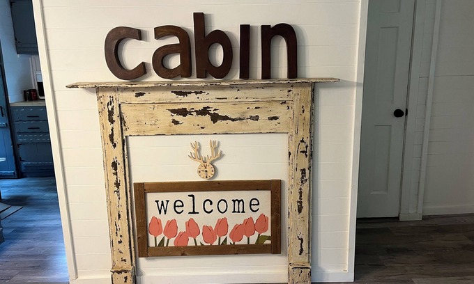 Marble House | Noisy creekfront cabin in Marble! Pet friendly! Close to the casino