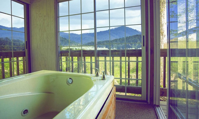 Greeneville Bed & Breakfast | Nolichuckey Bluffs Cabins