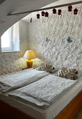 Radovljica Hostel | Nomads Glamp