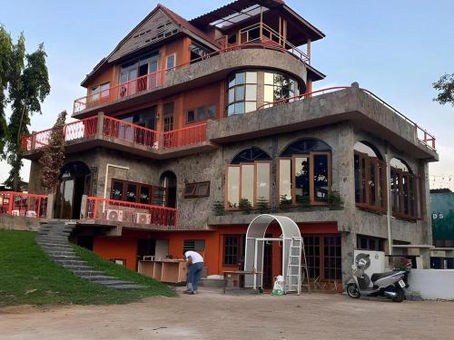 Si Racha Hotel | Nomads Homestay Sriracha