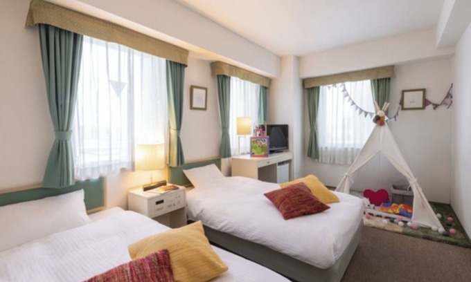 Nakajimakoen Hotel | Nonsmoking River View Family Room Room only S/Sapporo Hokkaidō