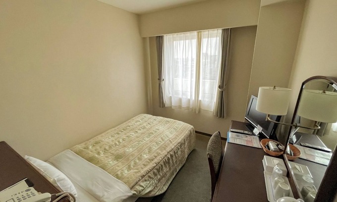 Ichihara Hotel | Nonsmoking Room only Twin Room B Perfect for b/Ichihara Chiba