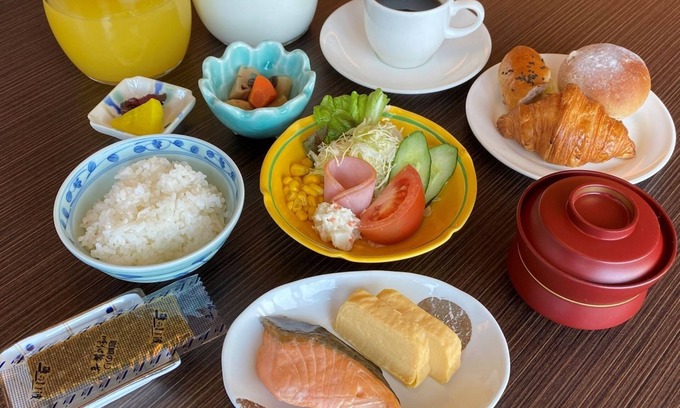 Higashi Ward Hotel | Nonsmoking twin roomFree parkingSpacious 27m2Breakfast included/Okayama Okayama
