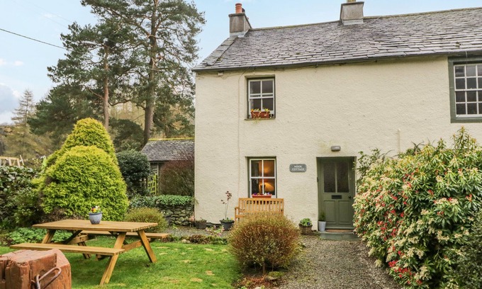 Rosthwaite Cottage | NOOK COTTAGE, pet friendly, character holiday cottage in Keswick