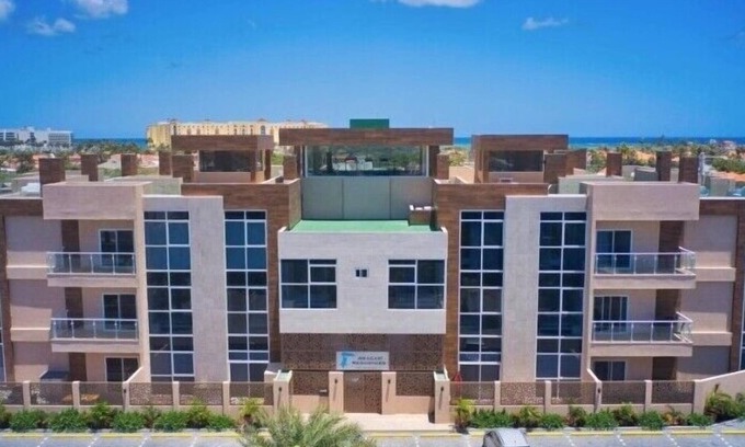 Kamay Condo | Noord, Aracari Residence. Walk to Palm Beach