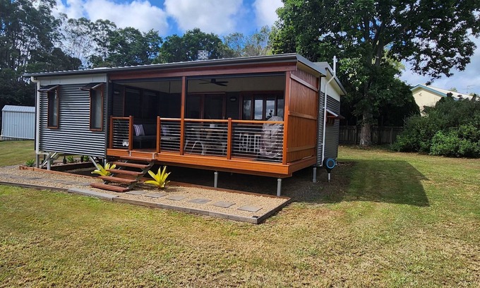 Pomona Cottage | Noosa Hinterland Cottage - Illusion of seclusion in Pomona