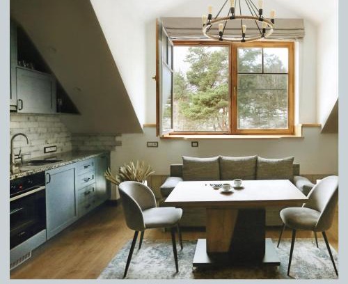 Nida Apartment | Nora Berry