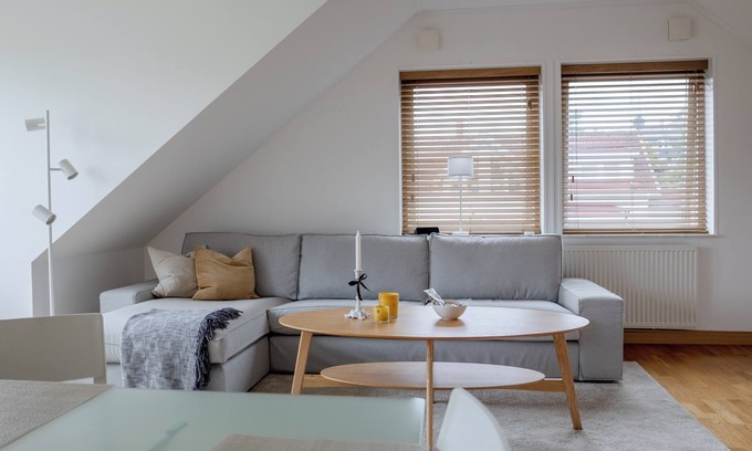 Hovas Apartment | Nordic Flat Near Sea & Nature | Free Parking & Cleaning