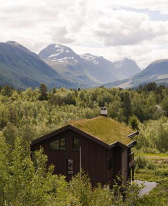 Møre og Romsdal Apartment | Nordic Luxury Apartment - Private Sauna & Panoramic Mountain Views