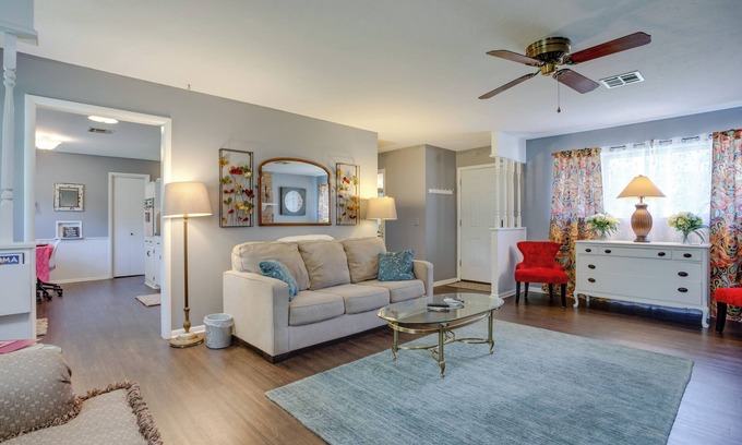 Norman Cottage | Norman Home w/Yard, Walk to Park & OU Campus!