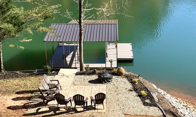 Big Creek Cabin | NORRIS LAKE FRONT RENTALS: DAWSON CREEK LAKEFRONT WITH DOCK & SWIM PLATFORM