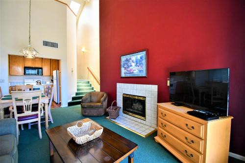 Meadow Bay Hotel | North Bay At Lake Arrowhead