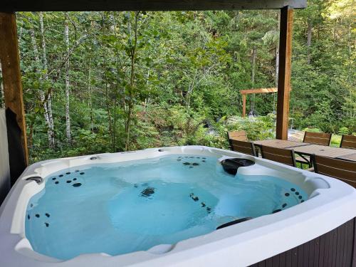 Concrete House | North Cascades Escape- spacious 5-bedroom, family friendly, AC, WiFi