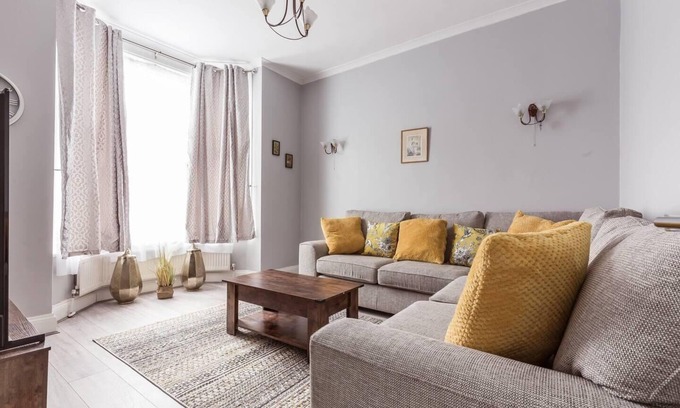 Haringey House | North Central London House/Sleeps8/Garden/Wifi