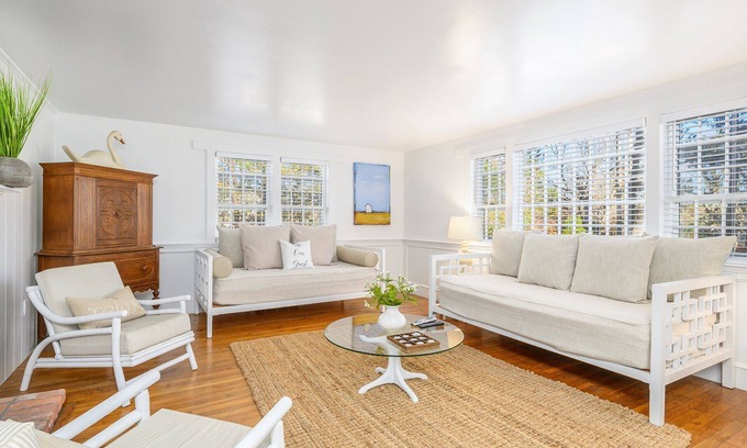 North Chatham House | North Chatham, Quaint Cottage, Great Yard, Welcome to Bobs Place