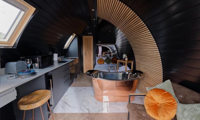 Achmelvich Other | North Coast 500 Pods