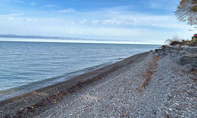 Town of Porter Cottage | North Coast Cottage. Located on the southern shore of Lake Ontario.
