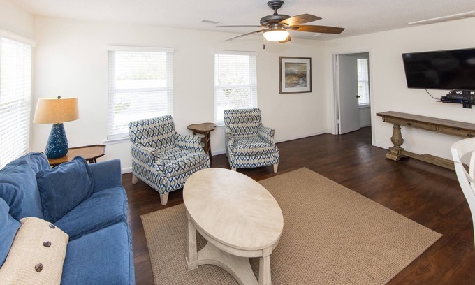 Northeast Virginia Beach House | North End Paradise - North End VB