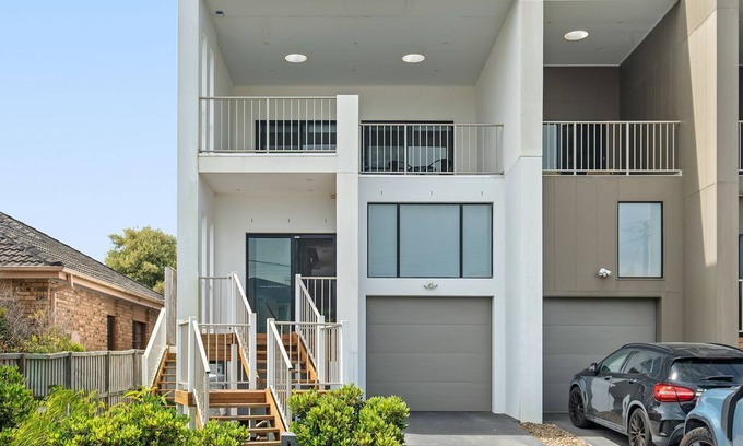 The Entrance North House | North Entrance Holiday Home