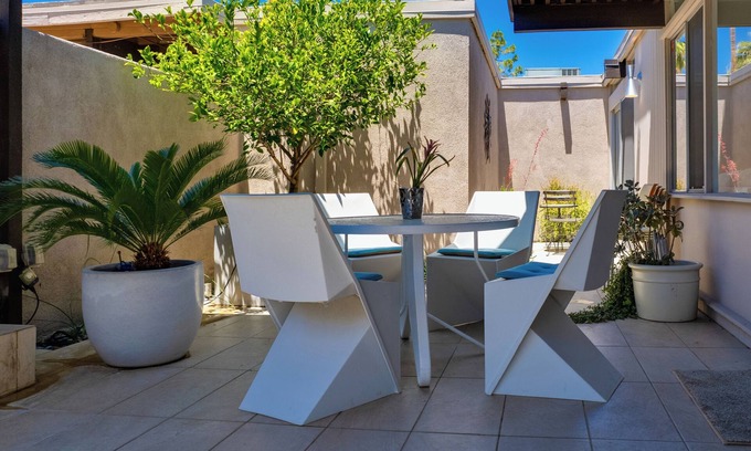 Racquet Club Estates Condo | North Palm Springs Gem -Close to Uptown - Palm Springs and Las Palmas
