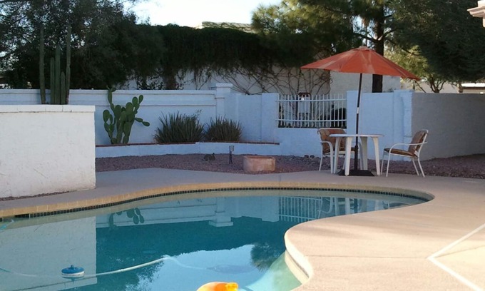 Hillcrest IX House | North Phoenix-Moon Valley 1800 Sq Ft Patio Home